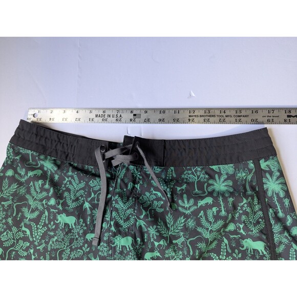 Prana Board Swimming Outdoor Shorts Animal Forest Plants Graphic 33x9 Mens - Picture 5 of 8